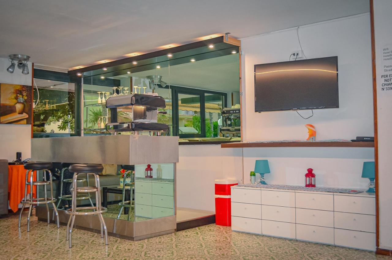 Hotel Stradiot ริมินี ภายนอก รูปภาพ
