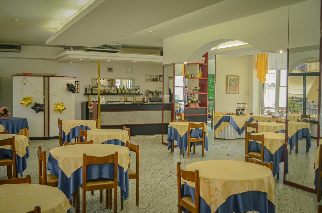 Hotel Stradiot ริมินี ภายนอก รูปภาพ