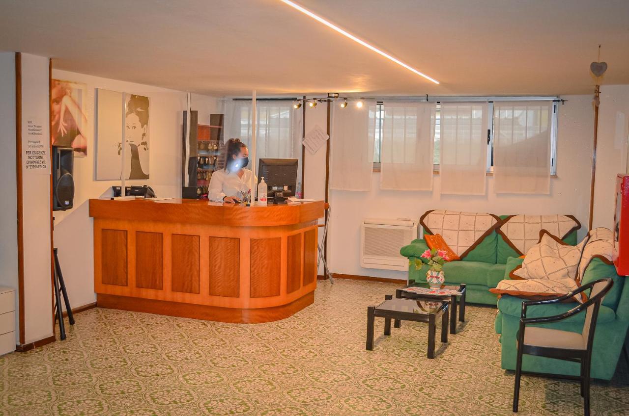 Hotel Stradiot ริมินี ภายนอก รูปภาพ