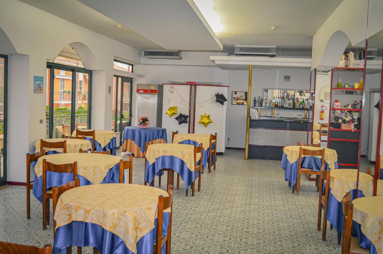 Hotel Stradiot ริมินี ภายนอก รูปภาพ