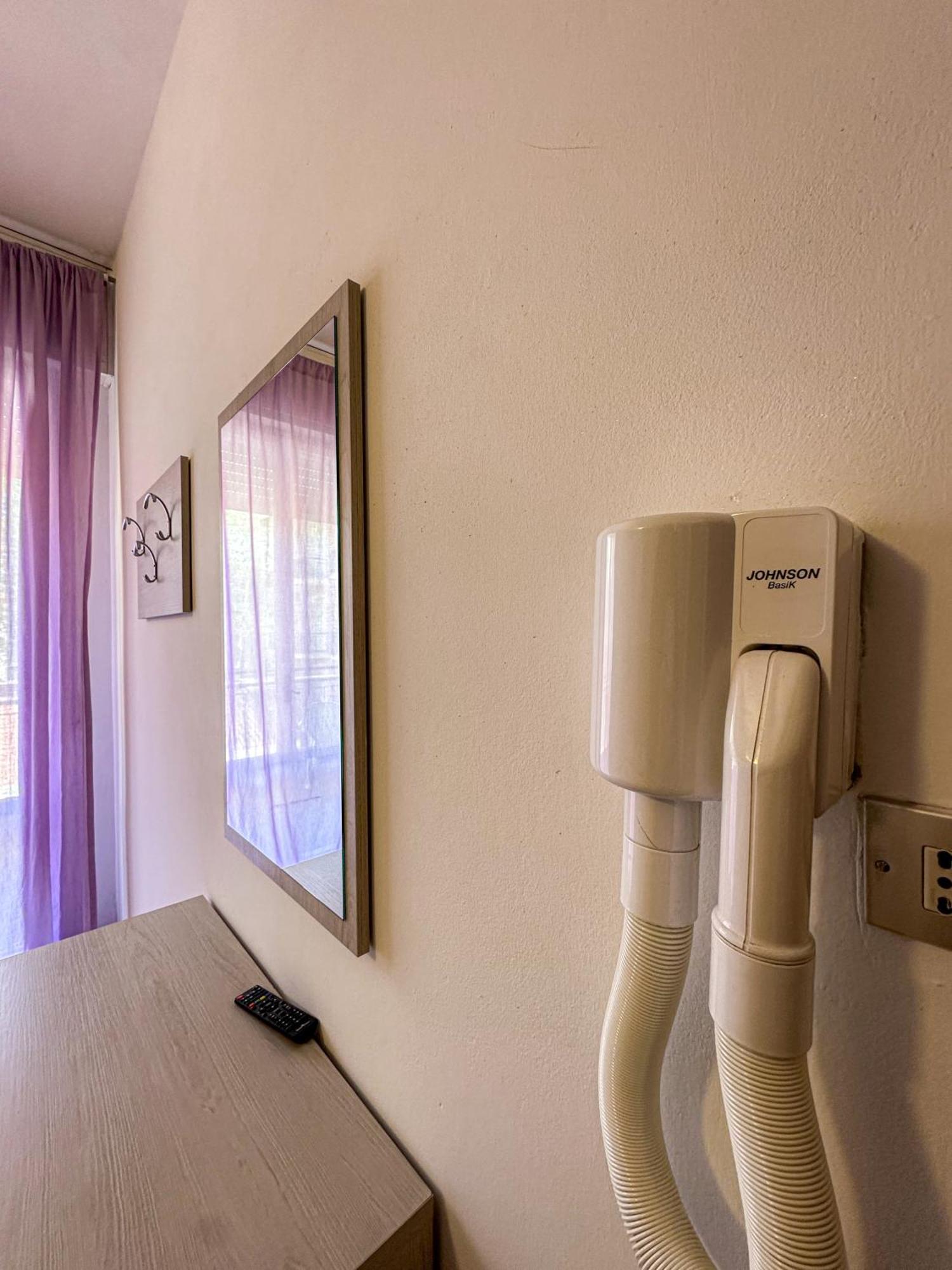 Hotel Stradiot ริมินี ภายนอก รูปภาพ